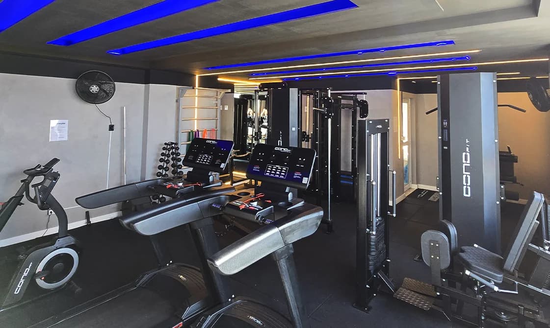 Academia | CondFit